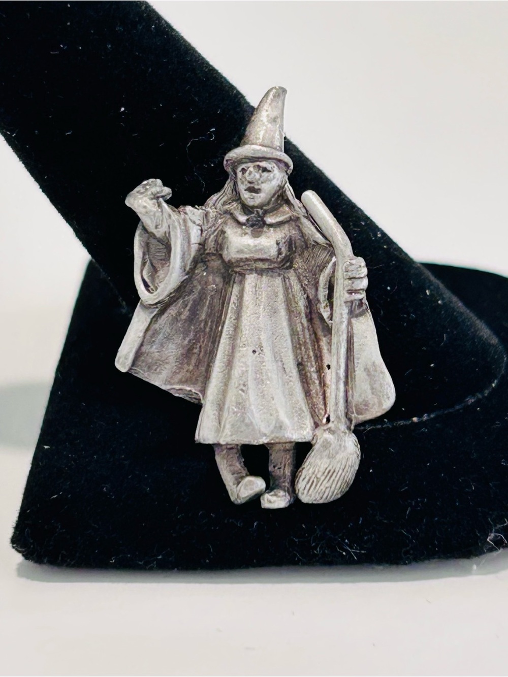 Gray Witch Brooch Pin Broom Pointed Hat Cape Pin Back Halloween Scary Spooky
